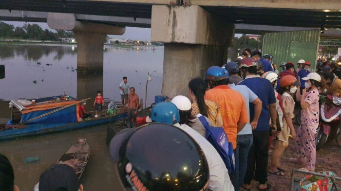 Vụ nam thanh niên gieo mình xuống sông Vàm Cỏ Tây: Tìm thấy thi thể