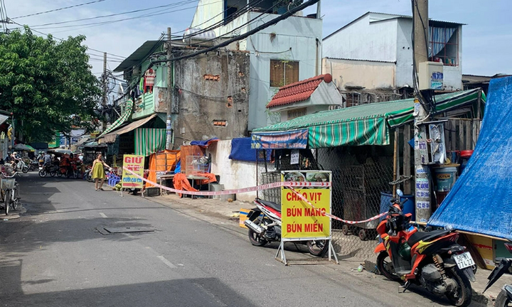 Vụ người đàn ông 40 tuổi bị đâm chết ở TP.HCM: Nhân chứng nói gì?