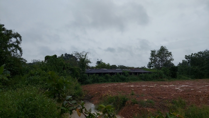 Phát hiện người đàn ông treo cổ chết trong lò heo bỏ hoang ở Bình Phước