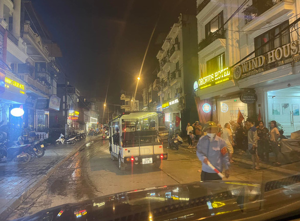 Tai nạn giao thông ở Sa Pa: Bé gái 5 tuổi bị xe điện du lịch tông tử vong