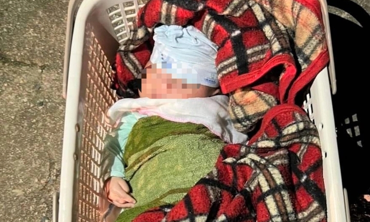 Vụ bé sơ sinh nặng 5,1 kg bị bỏ rơi: Người mẹ để lại lời nhắn gì?