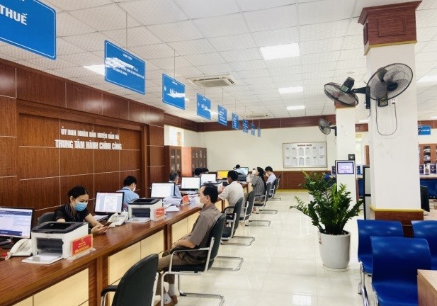 Một cán bộ huyện ở Quảng Ninh bị đình chỉ công tác để điều tra về nghi án hiếp dâm