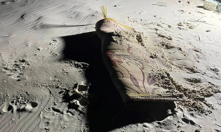 Đi nhặt ve chai, hoảng hồn phát hiện thi thể phụ nữ biến dạng bên bờ biển