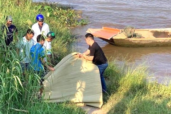 Vụ nữ sinh bỏ lại xe máy điện, nhảy cầu tự tử ở Ninh Bình: Tìm thấy thi thể