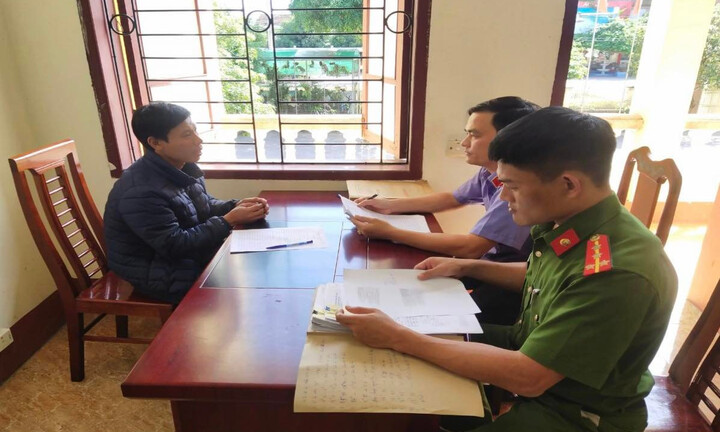 Vụ phụ huynh đe dọa, bắt hiệu trưởng quỳ xin lỗi: Diễn biến mới nhất