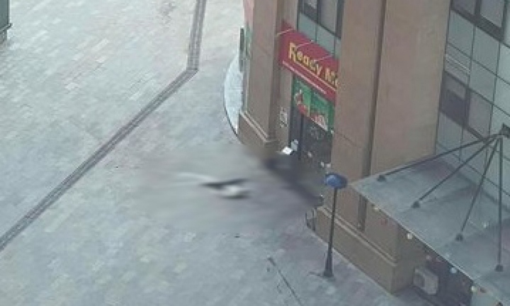 Vụ người đàn ông rơi từ tầng cao chung cư Kim Văn- Kim Lũ tử vong: Nhân chứng nói gì?