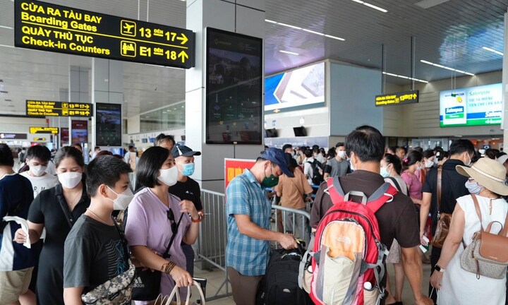 Cục Hàng không lên tiếng về thông tin khan hiếm vé máy bay dịp Tết Quý Mão