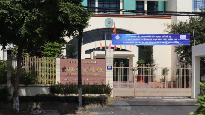 Phó Giám đốc Sở 48 tuổi ở Bình Phước xin nghỉ việc vì