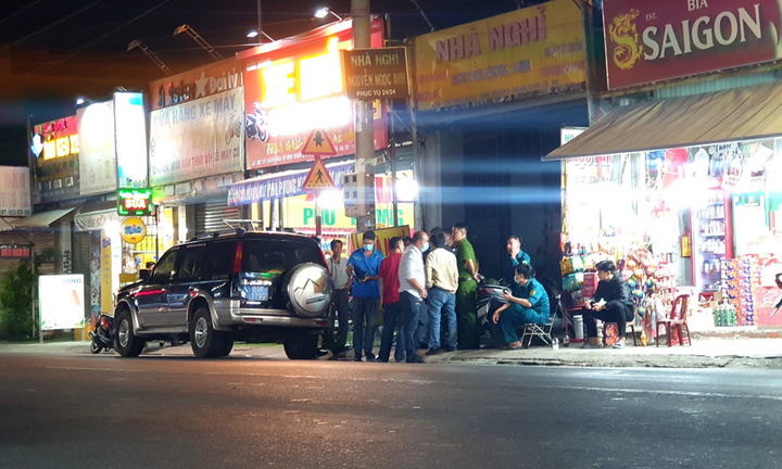 Vụ người đàn ông chết trong nhà nghỉ ở Bình Dương: Hiện trường có gì?