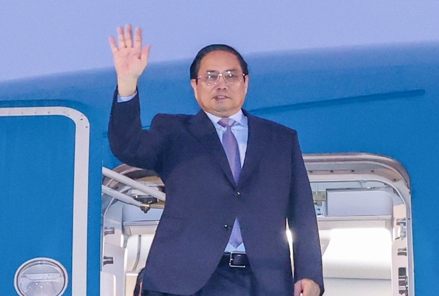 Thủ tướng Phạm Minh Chính lên đường thăm chính thức CHDCND Lào