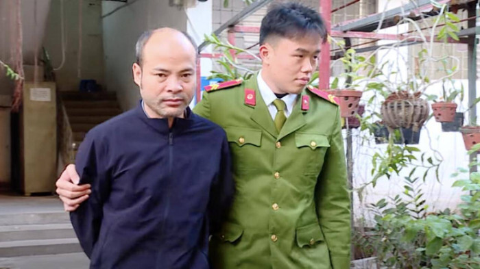 Tài xế Mercedes tông chết người chiều mùng 1 Tết rồi bỏ trốn bị khởi tố tội danh gì?