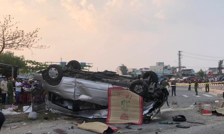 Thủ tướng yêu cầu điều tra nguyên nhân vụ tai nạn 8 người chết ở Quảng Nam