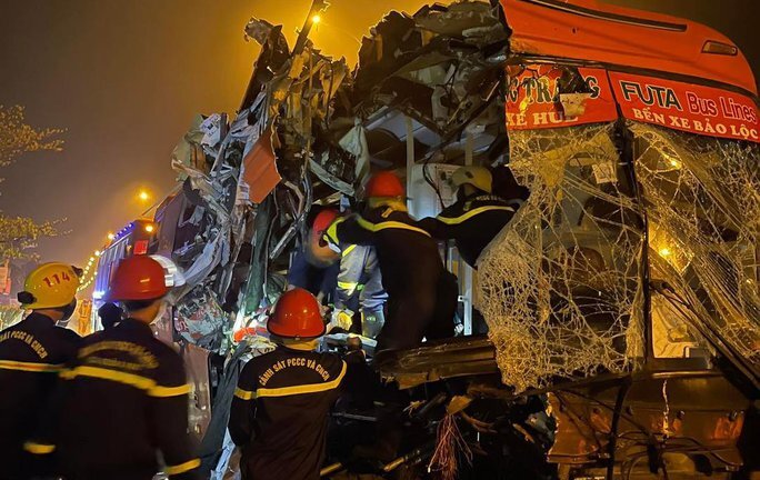 Vụ xe khách tông xe tải, 3 người chết, 13 người bị thương: Danh tính nạn nhân