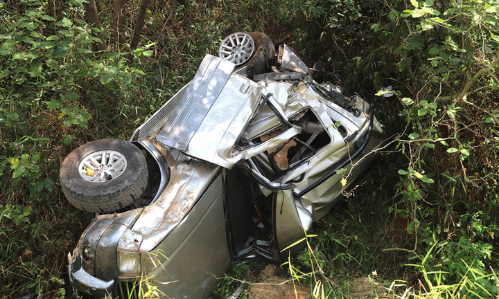 Xe ô tô lao xuống vực sâu, ông ngoại và cháu gái 4 tuổi tử vong tại chỗ