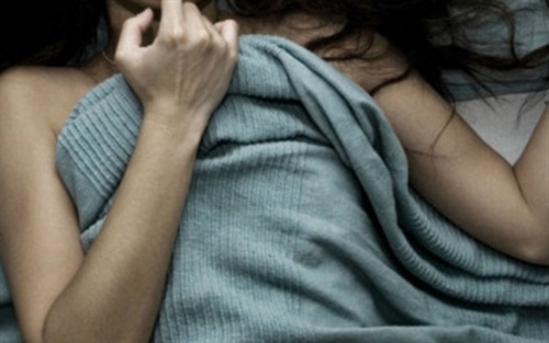 Vụ nữ sinh 14 tuổi bị 3 thiếu niên chuốc rượu say rồi hiếp dâm, quay clip: Diễn biến mới