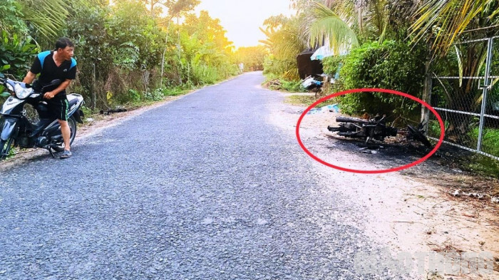 Bất ngờ danh tính người đàn ông nghi tự thiêu ở Vĩnh Long