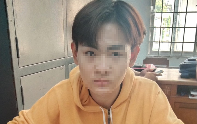 Thiếu niên 17 tuổi sát hại bạn tình đồng tính khai gì?