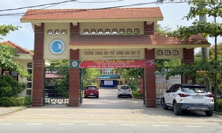 Kiểm điểm cô giáo chủ nhiệm thu quỹ lớp 