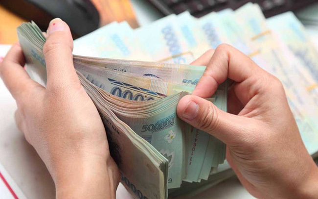 Từ ngày 1/7, mức lương Chủ tịch UBND quận tại Hà Nội là bao nhiêu?