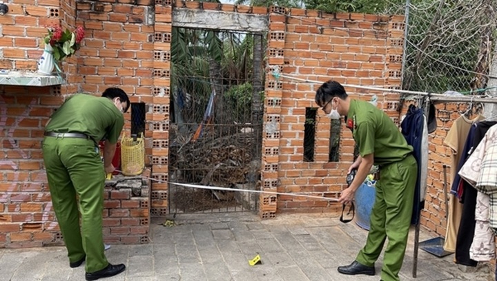 Tin tức pháp luật mới nhất ngày 10/8: Phá cửa, đâm 