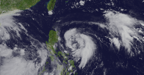 Diễn biến mới nhất cơn bão số 5 giật cấp 10, đang quần thảo ở Vịnh Bắc Bộ