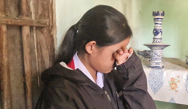 Xót xa hoàn cảnh của nữ sinh