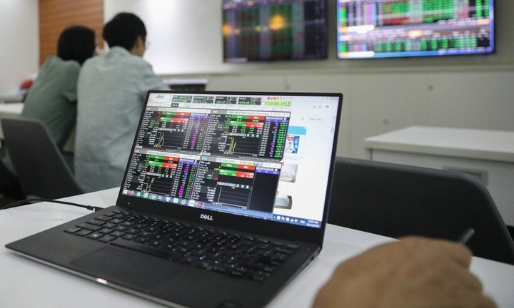 Bầu Đức bán tiếp 13,3 cổ phiếu của HAGL Agrico để trả nợ