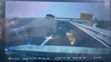 Tin thời sự nóng mới nhất ngày 15/1: Truy tìm tài xế điều khiển ô tô chạy ngược chiều trên cao tốc Mỹ Thuận – Cần Thơ