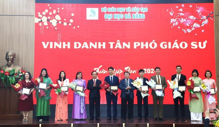 Năm 2023, Đại học Đà Nẵng có thêm 19 tân Phó Giáo sư