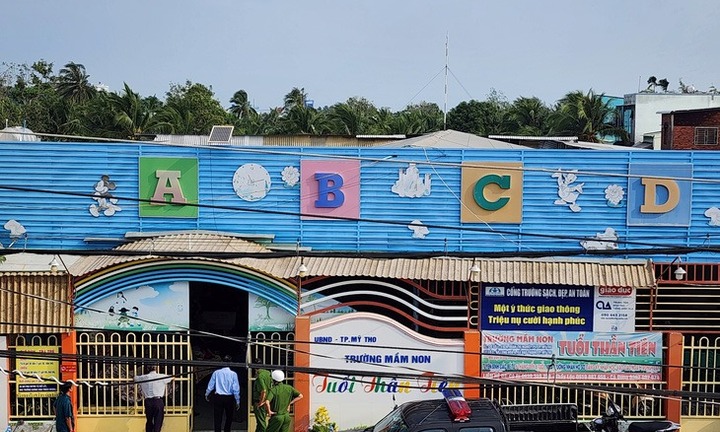 Bắt giữ đối tượng cầm hung khí xông vào trường mầm non ở Tiền Giang