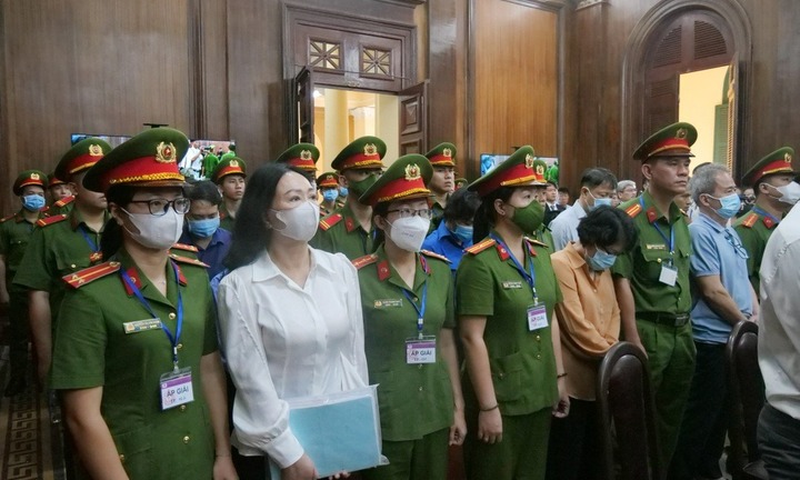Xét xử bị cáo Trương Mỹ Lan và đồng phạm: Nộp khắc phục thêm 6,2 tỷ đồng
