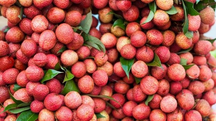 Bật mí những cách chọn vải thiều ngon ngọt, dày cùi