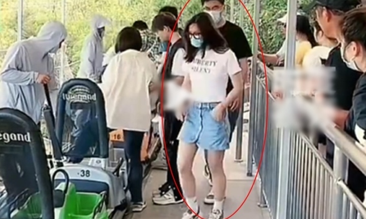 Bắt quả tang chồng ngoại tình khi xem livestream danh lam thắng cảnh