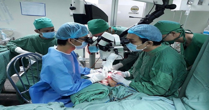 4 giờ phẫu thuật cứu bàn chân đứt lìa của nam bệnh nhân tại Cần Thơ