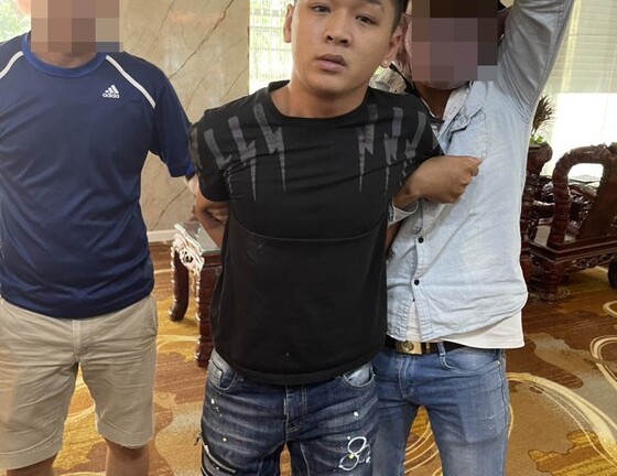 Vụ bị giật túi xách, người phụ nữ ngã chấn thương sọ não: Lời khai nghi phạm