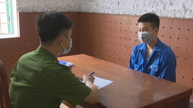 Vụ bị truy đuổi, thanh niên đánh lái tạt đầu xe đặc chủng CSGT: Chân dung nghi phạm