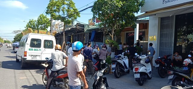 Kinh hãi phát hiện thanh niên 18 tuổi chết trong tư thế treo cổ ở phòng trọ