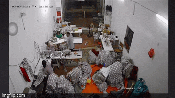 Vụ vợ làm tăng ca, chồng mang dao đến xưởng chém: Lời kể kinh hoàng của nạn nhân