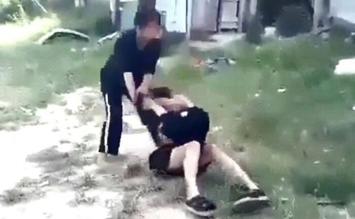 Vụ clip nữ sinh bị đánh hội đồng, lột áo giữa ban ngày: Hé lộ lời khai bất ngờ