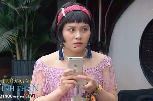 Ánh Tuyết livestream chia sẻ lý do bị thay vai đột ngột trong phim Hương vị tình thân