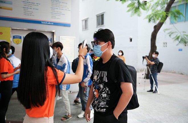 Trường đại học nào ở Hà Nội cho sinh viên đi học trực tiếp từ tháng 4?