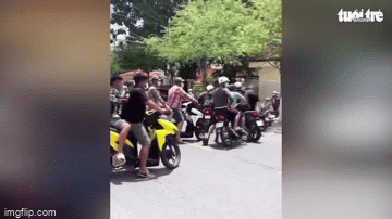 Vụ nổ súng trước cổng tòa án sau phiên xử Triều