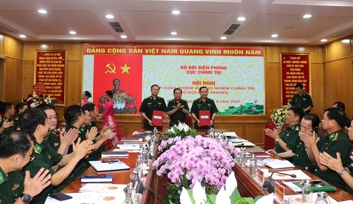 Triển khai quyết định của Thủ tướng Chính phủ, Thường vụ Quân ủy Trung ương về công tác cán bộ