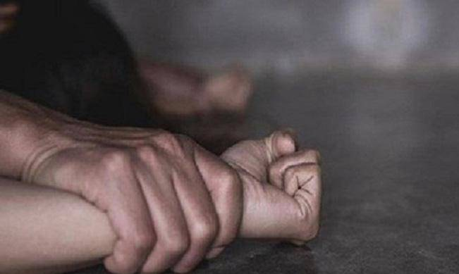 Diễn biến mới nhất vụ thầy giáo dạy tiếng Anh bị tố hiếp dâm nữ sinh