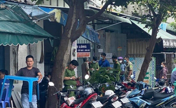 Diễn biến mới nhất vụ đâm chết bạn trai 22 tuổi của vợ cũ trong phòng trọ