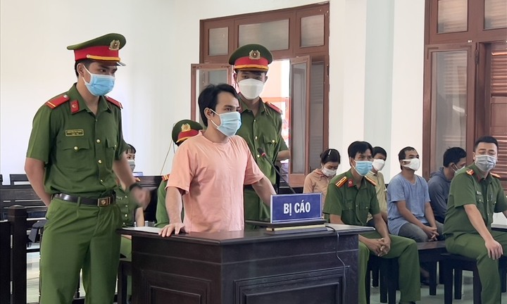 Hung thủ sát hại 3 người gia đình vợ cũ hung dữ, liên tục đòi giết em vợ tại tòa