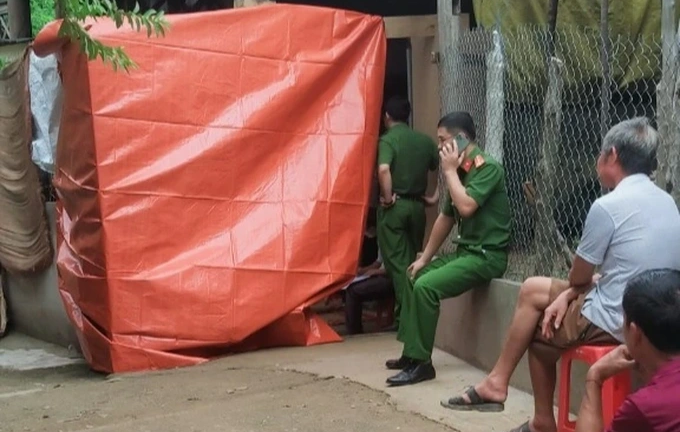 Vụ chồng 60 tuổi dùng súng tự chế bắn chết vợ trong đêm: Chủ tịch xã nói gì?