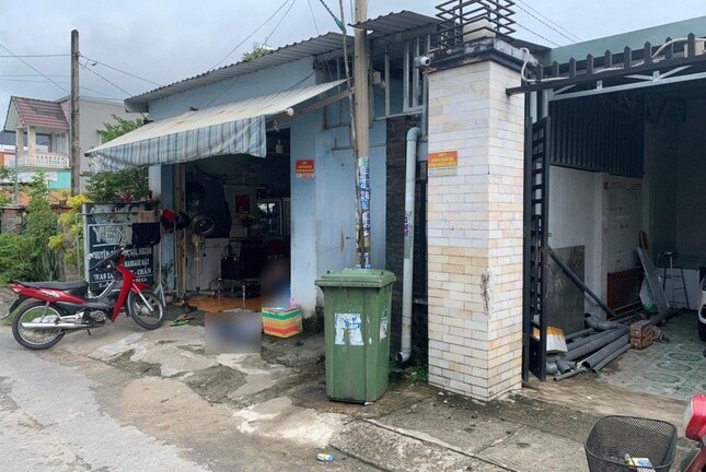 Phát hiện bé trai chết bất thường, người phụ nữ biểu hiện không tỉnh táo tại nhà trọ