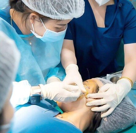 TRẺ ĐẸP TỨC THÌ VỚI CĂNG CHỈ HỒNG NGOẠI SINH NHIỆT TẠI LORI BEAUTY