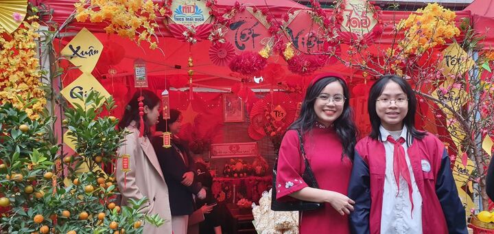 Trường trung học cơ sở Mai Dịch tưng bừng tổ chức hội trại xuân